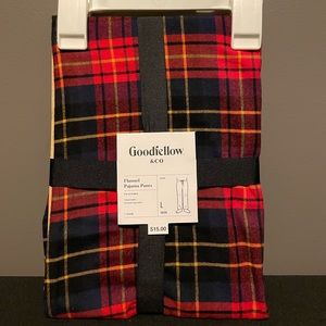 Brand NEW with tags and packaged for the Holidays, Men’s L (36/38) PJ flannel
